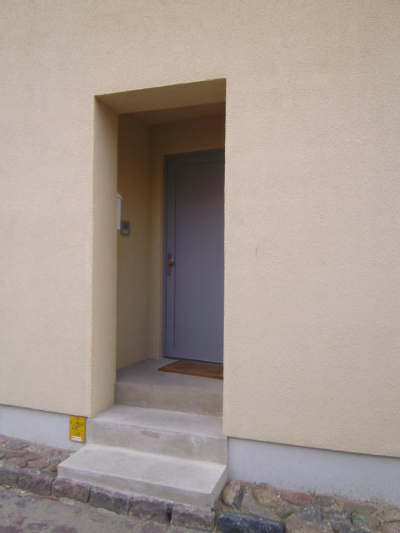 Altstadt Ferienwohnung Stralsund Mit Parkplatz Exterior foto